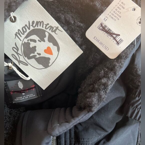 Free People x FP Movement + Care FP Seaside
Fleece/ size M - Picture 8 of 9